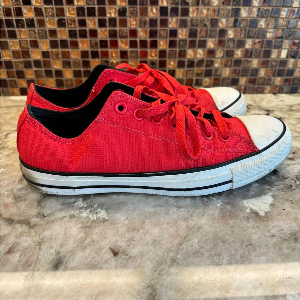 ❤️CONVERSE- Low Top❤️